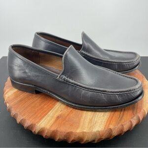 Bruno Magli made in Italy 10.5 men’s loafers gray grey slipon